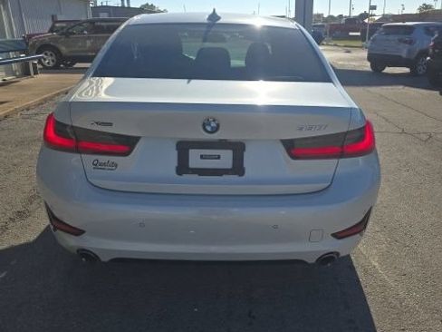 Used 2020 BMW 330i xDrive Sedan w/ Convenience Package AWD/4WD image 3