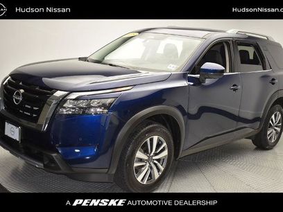 Certified 2025 Nissan Pathfinder SL