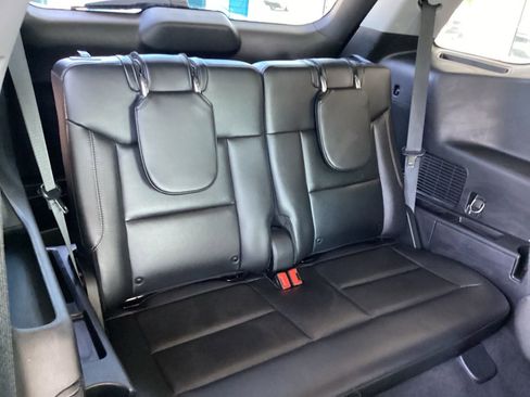 Used 2022 Ford Explorer Limited RWD image 21