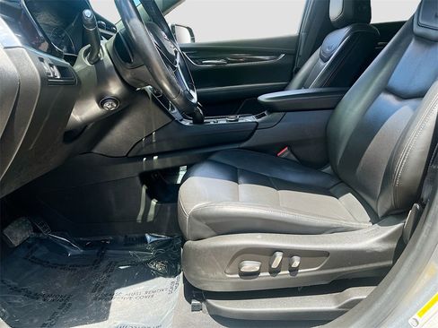 Used 2022 Cadillac XT5 Premium Luxury image 19