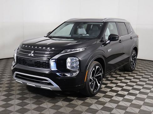 New 2025 Mitsubishi Outlander SEL image 13