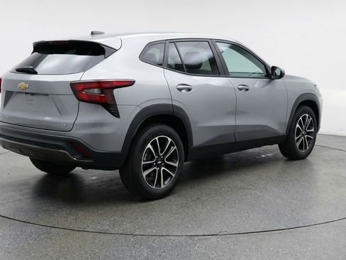 Used 2025 Chevrolet TrailBlazer LT image 9