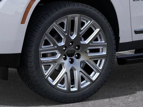 New 2026 GMC Yukon Denali Ultimate w/ LPO, Floor Liner Package AWD/4WD image 13