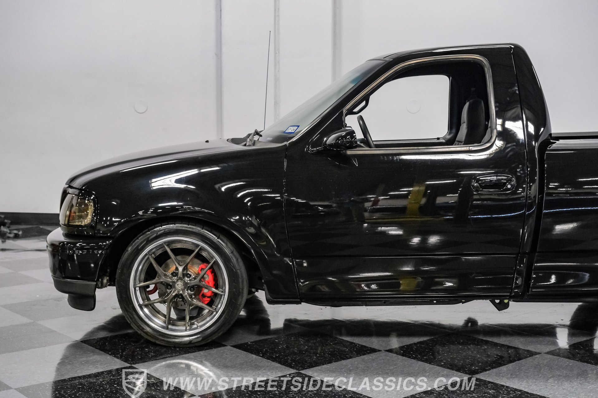 Used 1998 Ford F150 2WD Regular Cab image 23