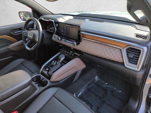 Used 2024 GMC Canyon Denali AWD/4WD image 23