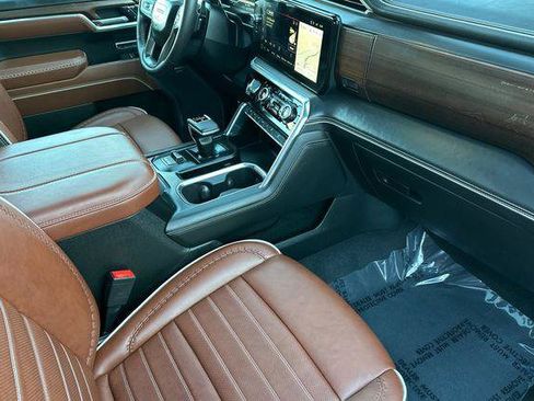 Used 2025 GMC Sierra 1500 Denali Ultimate image 16
