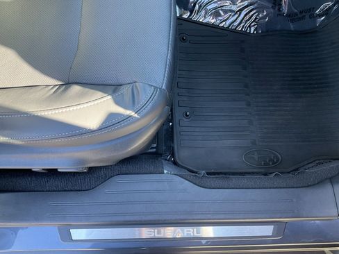 Used 2017 Subaru Outback 2.5i Limited image 57