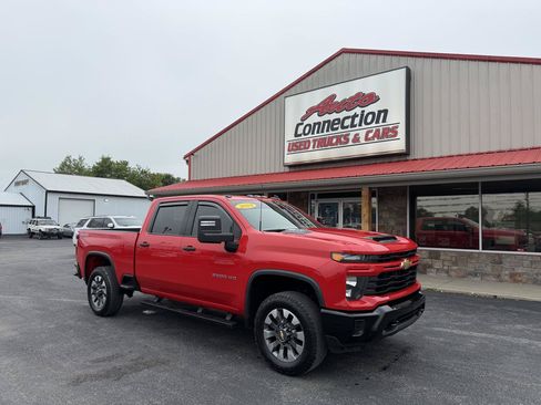Used 2024 Chevrolet Silverado 2500 Custom w/ Custom Value Package AWD/4WD image 1