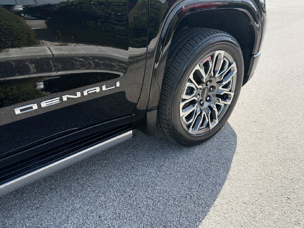 Used 2025 GMC Sierra 1500 Denali Ultimate AWD/4WD image 36