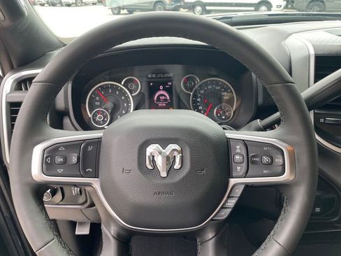 Used 2025 RAM 2500 Big Horn AWD/4WD image 28