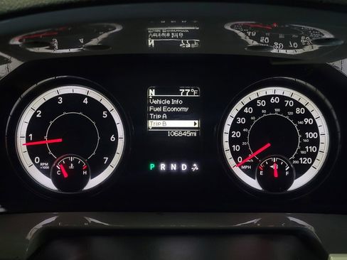 Used 2018 RAM 1500 Express RWD image 23