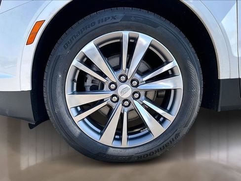 Certified 2024 Cadillac XT5 Premium Luxury AWD/4WD image 8