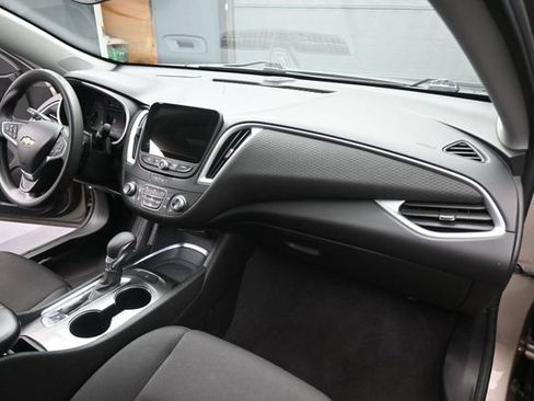 Used 2023 Chevrolet Malibu LT FWD image 27
