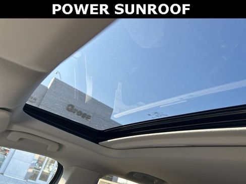 New 2025 Ford Maverick XLT w/ XLT Luxury Package image 32