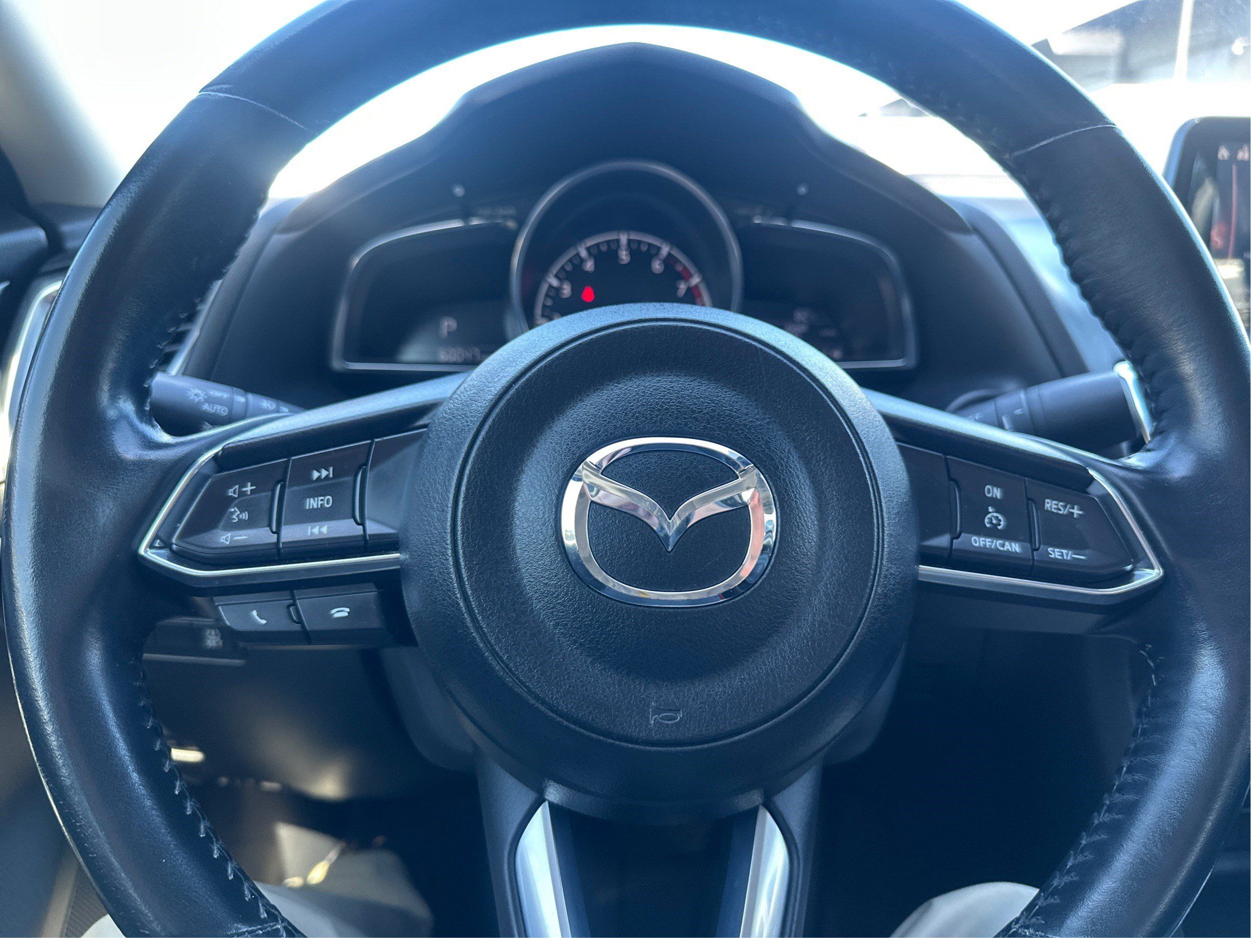 Used 2017 MAZDA MAZDA3 Grand Touring FWD image 18