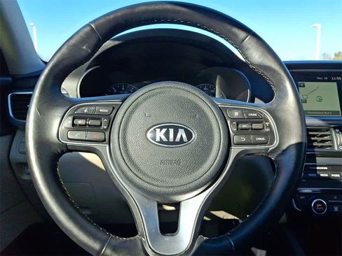 Used 2017 Kia Optima EX w/ Premium Package image 16