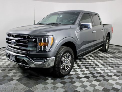 Used 2023 Ford F150 Lariat w/ FX4 Off-Road Package image 4