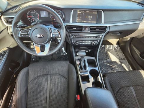 Used 2020 Kia Optima LX image 2
