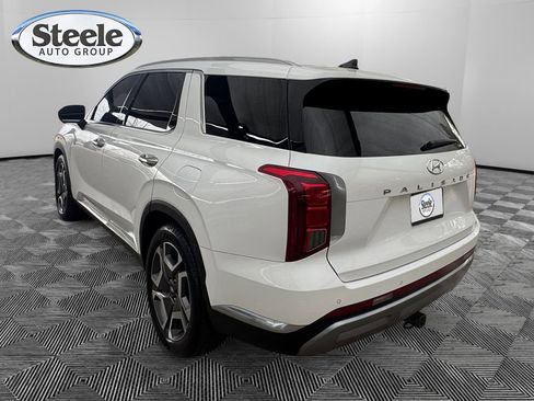 Used 2024 Hyundai Palisade Limited image 3