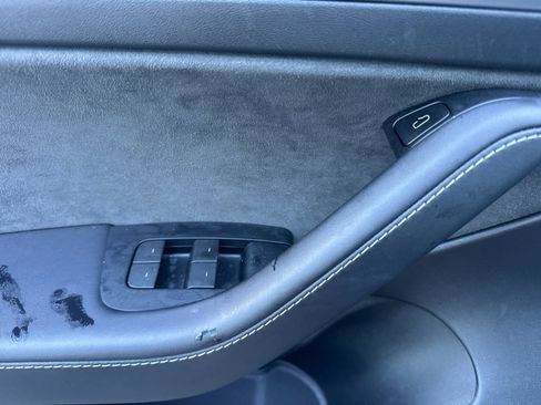 Used 2023 Tesla Model 3 Standard Range image 11