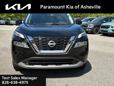 Used 2023 Nissan Rogue SV w/ SV Premium B Package AWD/4WD image 2