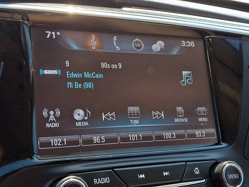 Used 2018 Buick Envision Preferred AWD/4WD image 19
