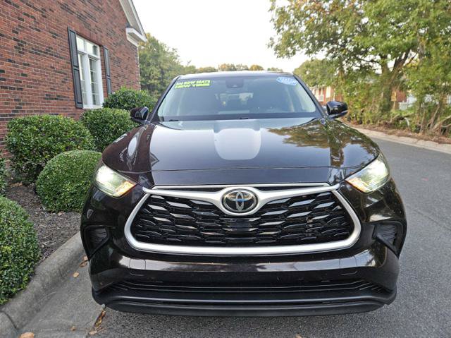 Used 2021 Toyota Highlander L FWD image 8