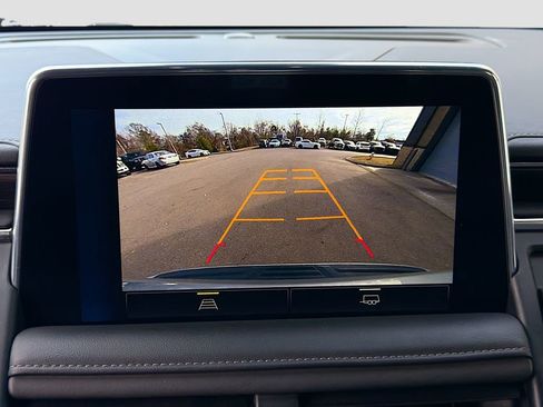 Used 2024 Chevrolet Tahoe LT image 34