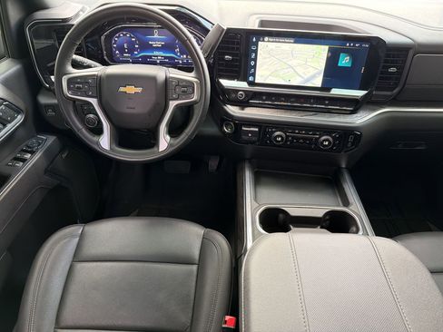 Used 2025 Chevrolet Silverado 3500 LTZ w/ LTZ Convenience Package AWD/4WD image 28