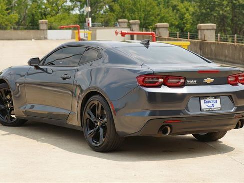 Used 2019 Chevrolet Camaro LT RWD image 3
