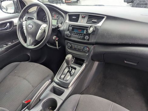 Used 2017 Nissan Sentra S image 29