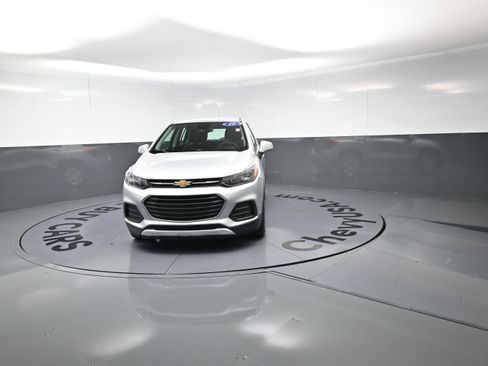 Used 2019 Chevrolet Trax LS image 5