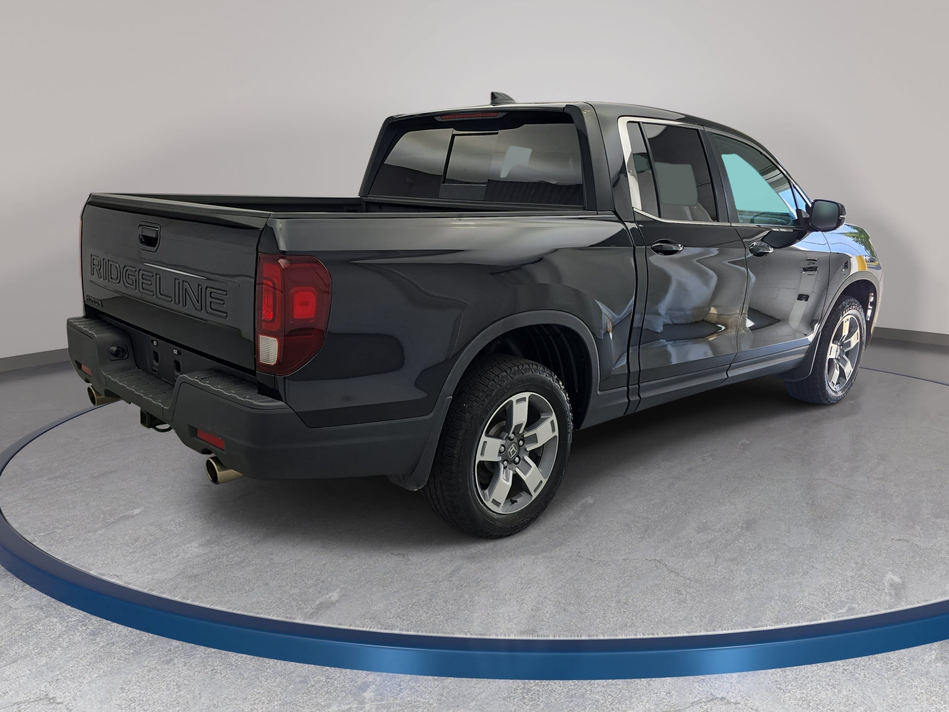 Certified 2024 Honda Ridgeline RTL image 5