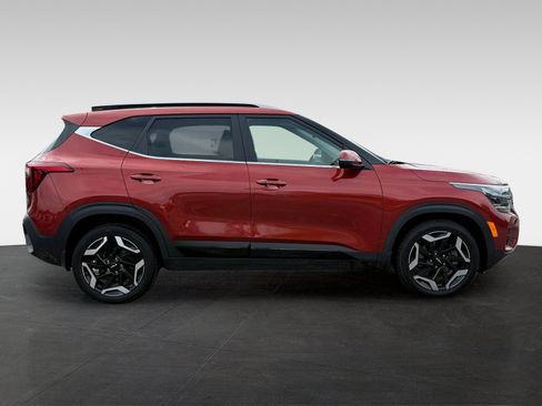Used 2024 Kia Seltos SX AWD/4WD image 4