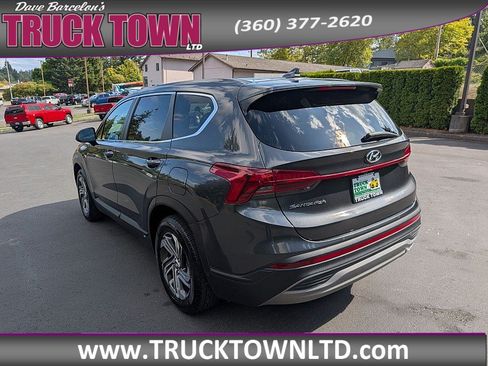 Used 2021 Hyundai Santa Fe SE FWD image 7