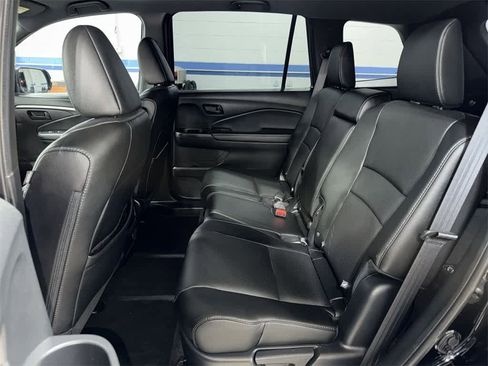 Used 2023 Honda Passport EX-L image 17