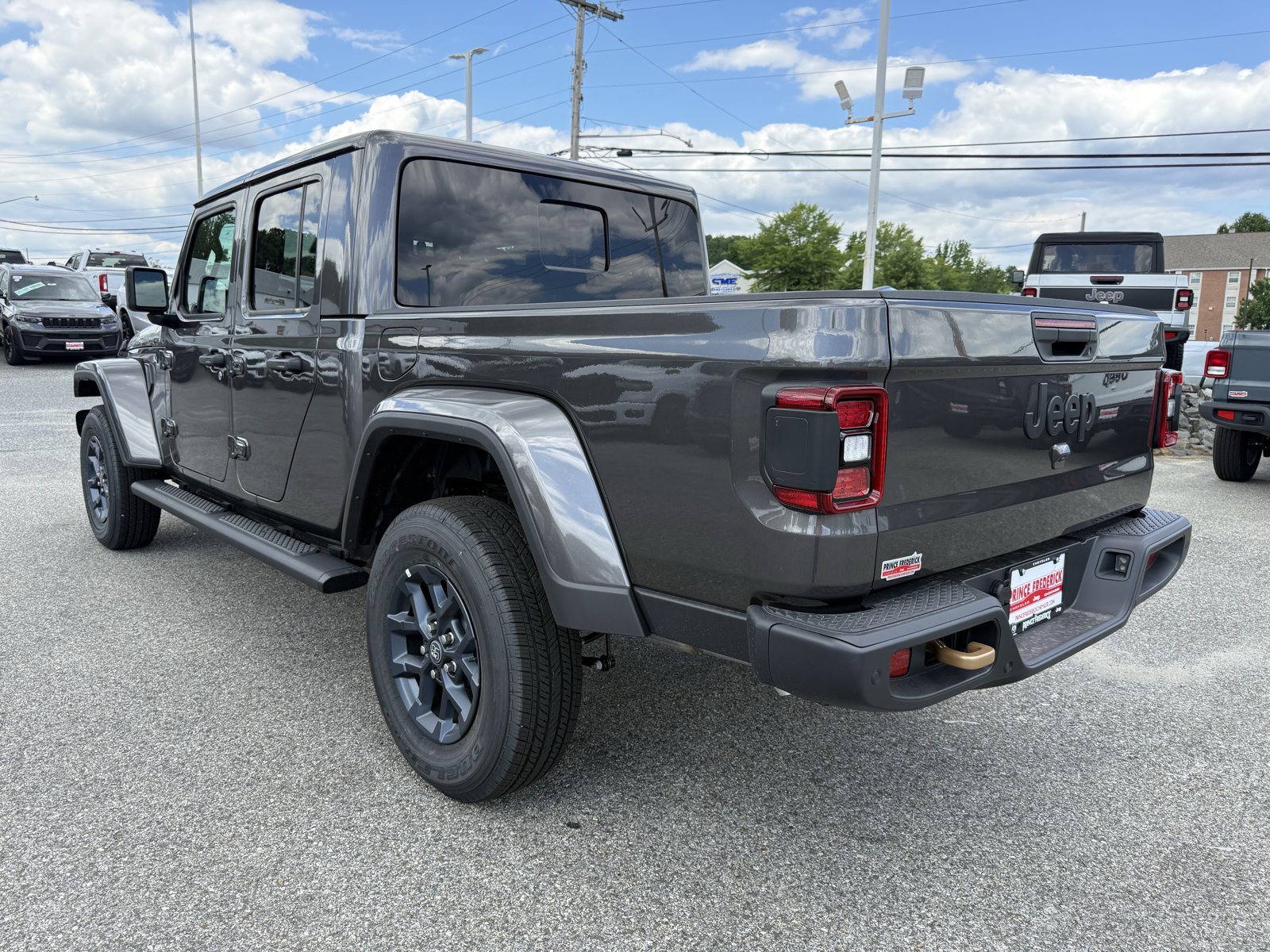 New 2026 Jeep Gladiator Sport AWD/4WD image 5