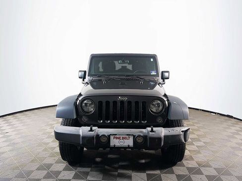 Used 2016 Jeep Wrangler Unlimited Sport w/ Quick Order Package 24S AWD/4WD image 2