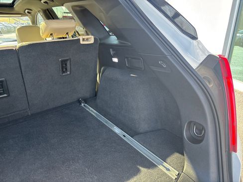 Used 2017 Cadillac XT5 Luxury image 50