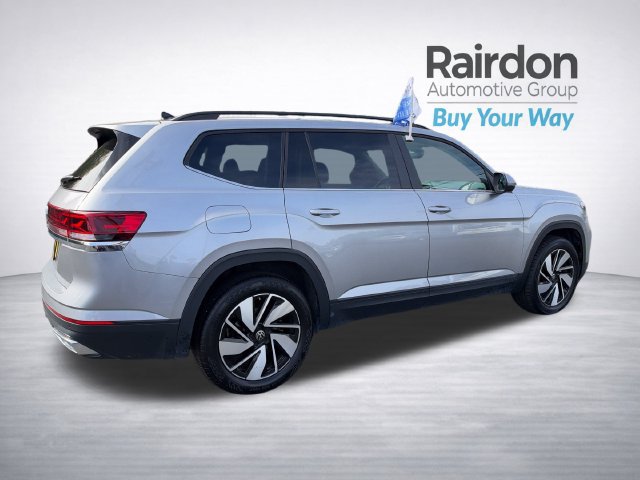 Used 2025 Volkswagen Atlas SE FWD image 7