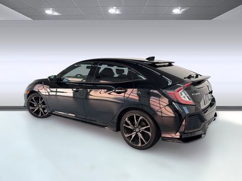 Used 2018 Honda Civic Sport Touring image 3