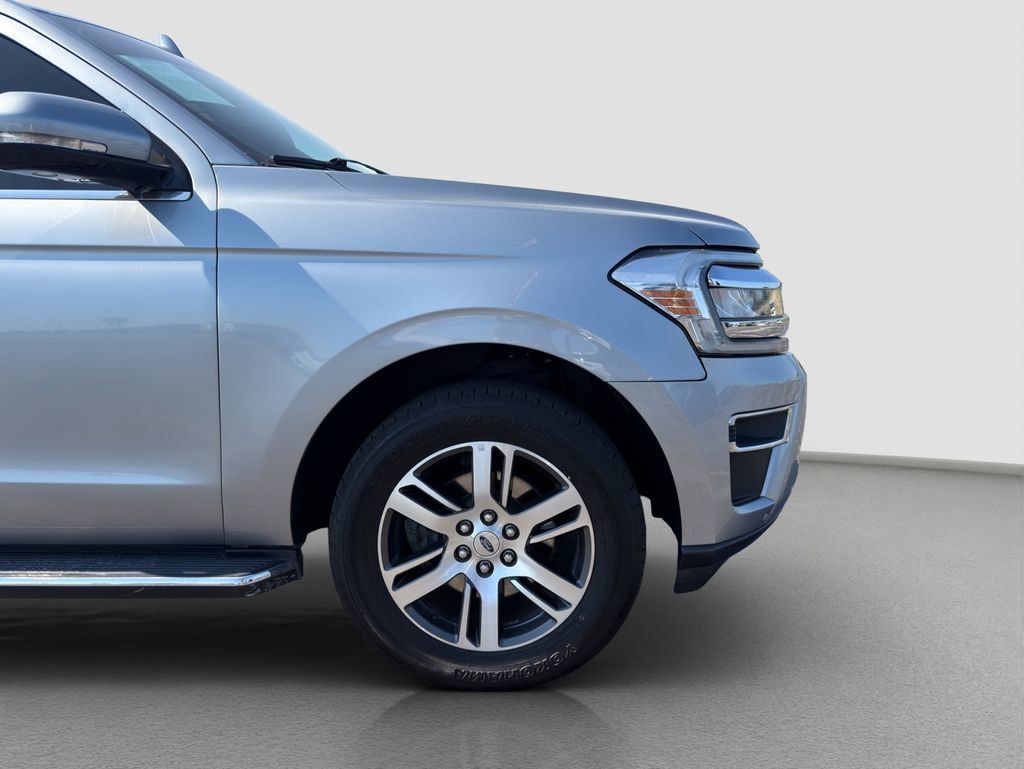 Used 2022 Ford Expedition Limited AWD/4WD image 23