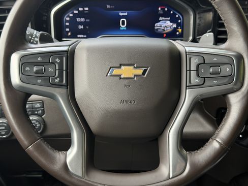 Used 2023 Chevrolet Silverado 1500 LTZ AWD/4WD image 41