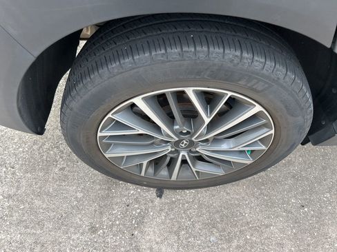 Used 2019 Hyundai Tucson Limited image 6