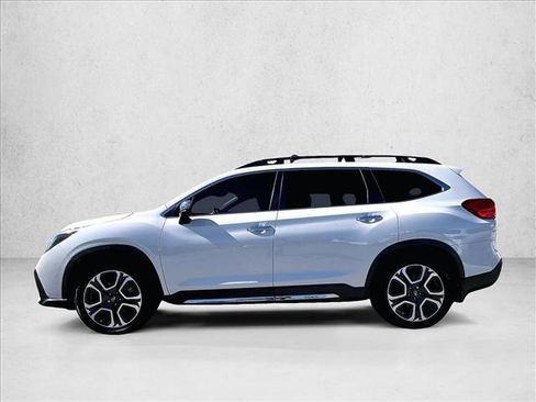 Used 2023 Subaru Ascent Touring image 6