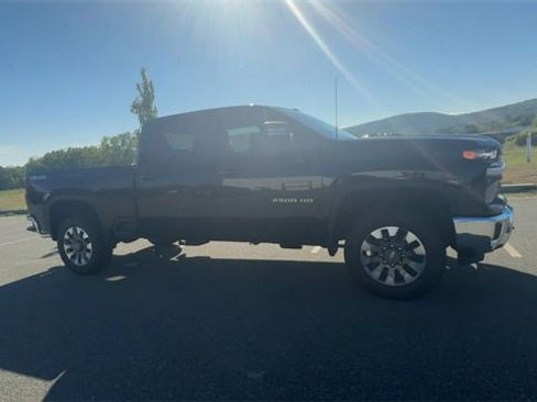 New 2026 Chevrolet Silverado 2500 LT w/ All Star Edition image 4