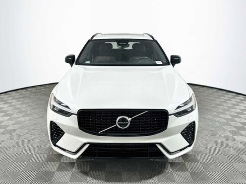 Used 2024 Volvo XC60 T8 Plus w/ Protection Package Premier AWD/4WD image 2