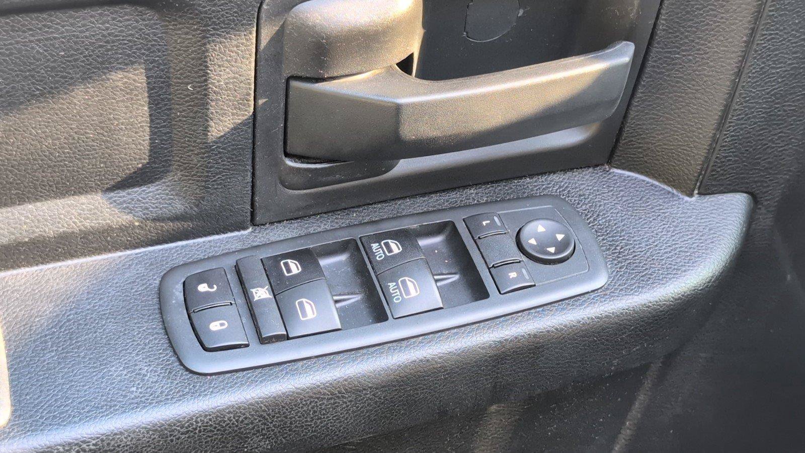 Used 2020 RAM 1500 Tradesman RWD image 18