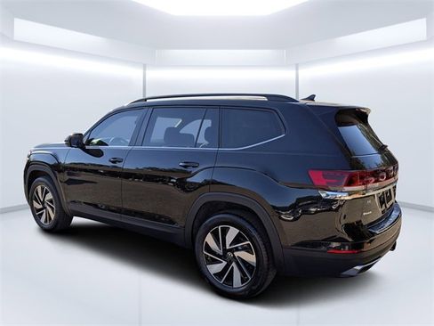 New 2026 Volkswagen Atlas SE image 5