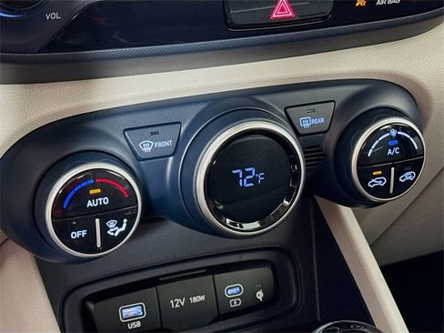 Certified 2024 Hyundai Venue Limited image 26